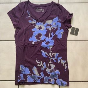 Eddie Bauer v neck purple printed tshirt